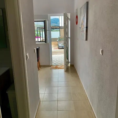 Adriatic Rose 1 Трогір